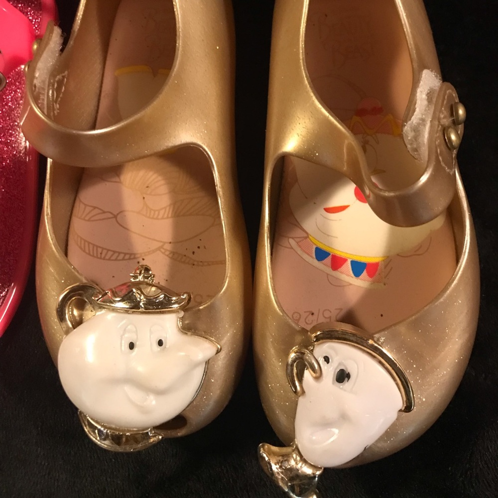 Lot of toddler girls sz 9 sandals